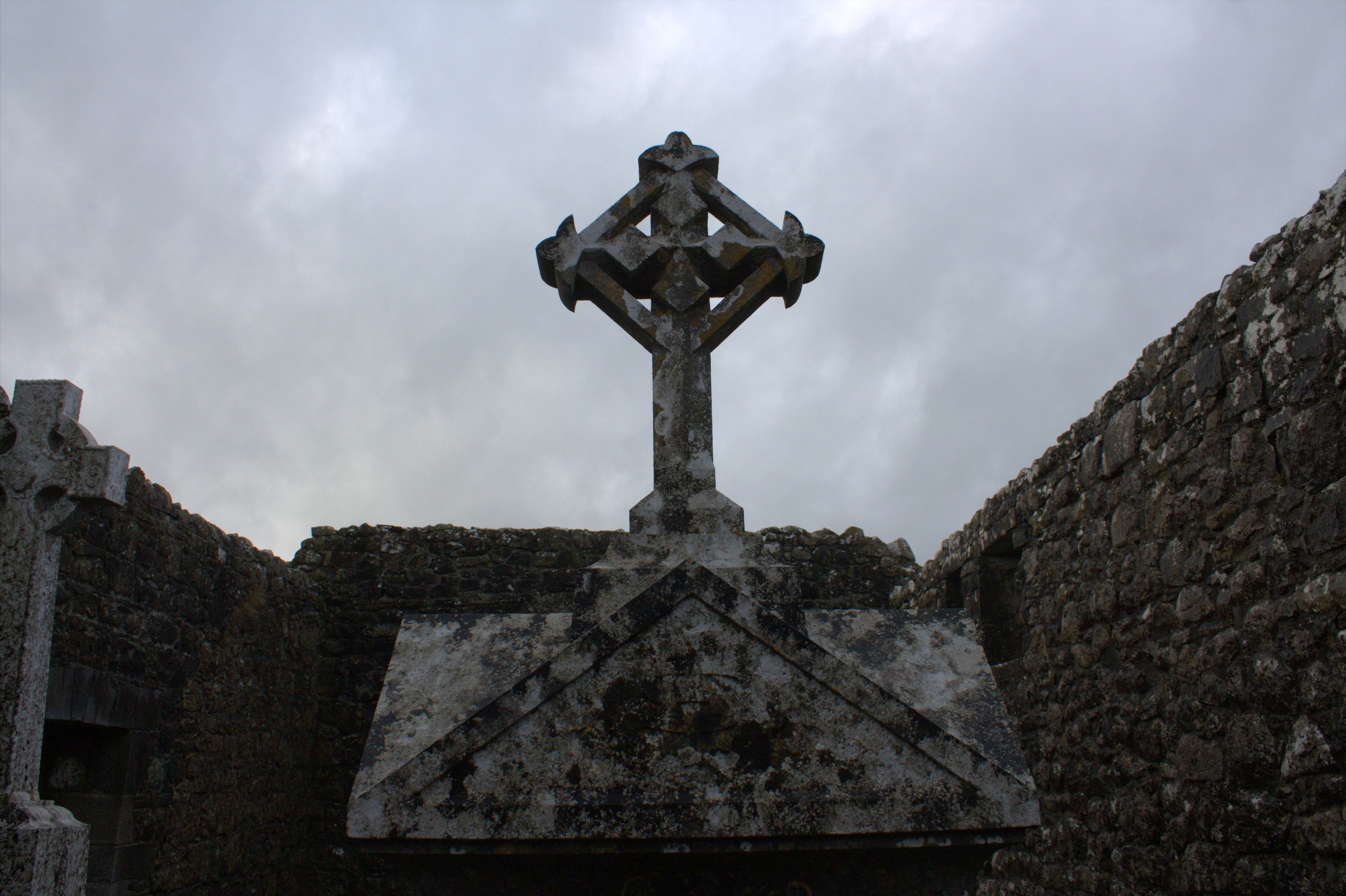 Dysart Ancient Graveyard, Ireland Visions Of The Past